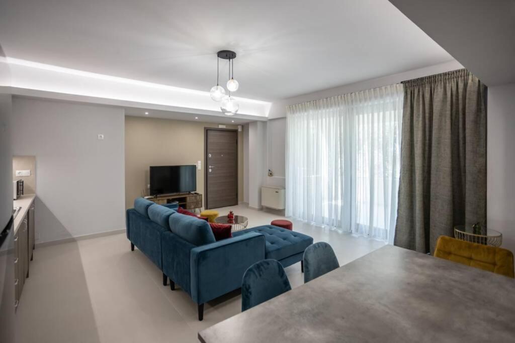 Mela Luxury Apartments Maroulás Esterno foto