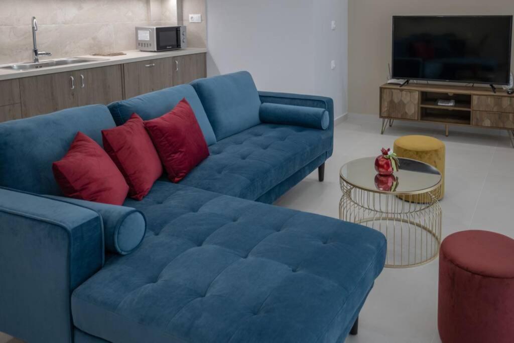 Mela Luxury Apartments Maroulás Esterno foto
