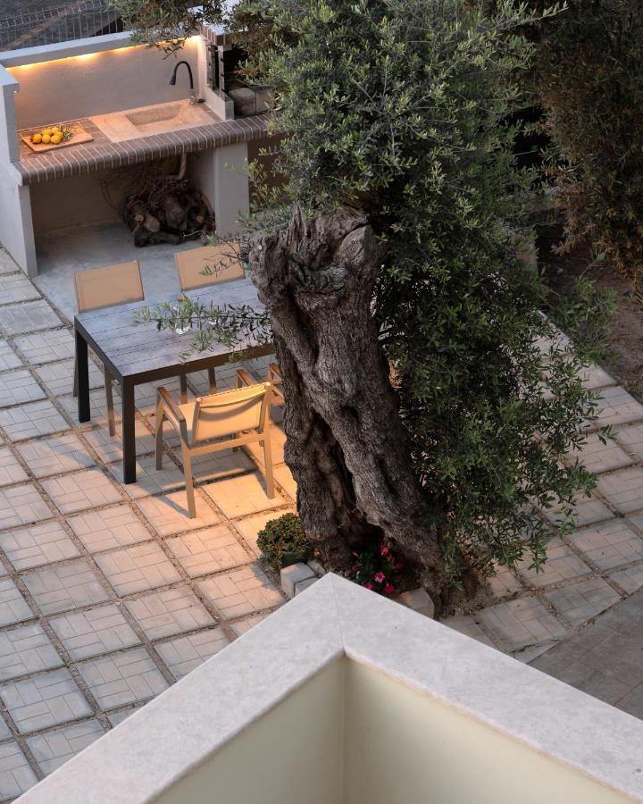 Mela Luxury Apartments Maroulás Esterno foto