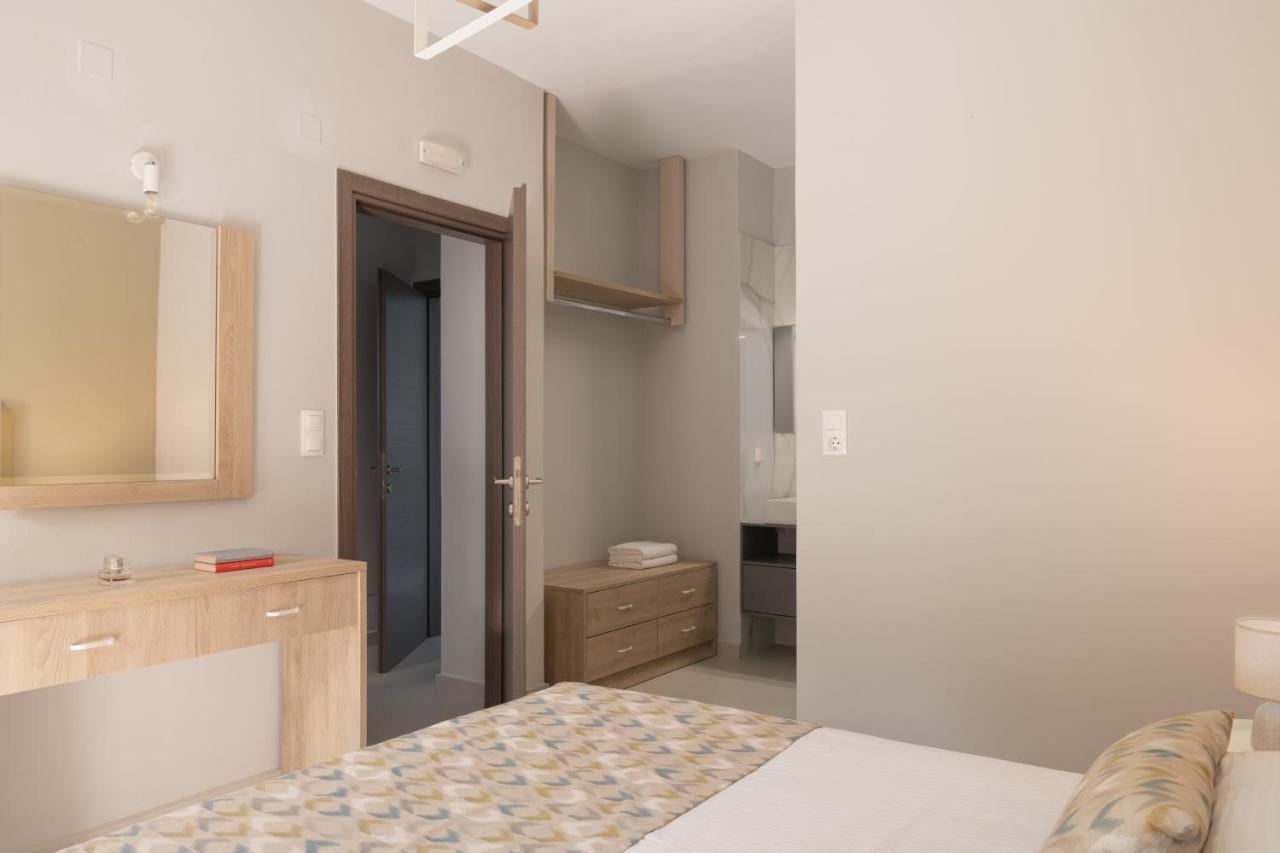 Mela Luxury Apartments Maroulás Esterno foto